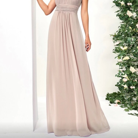 Wedding guest/ Evening Gown - Picture 2 of 7